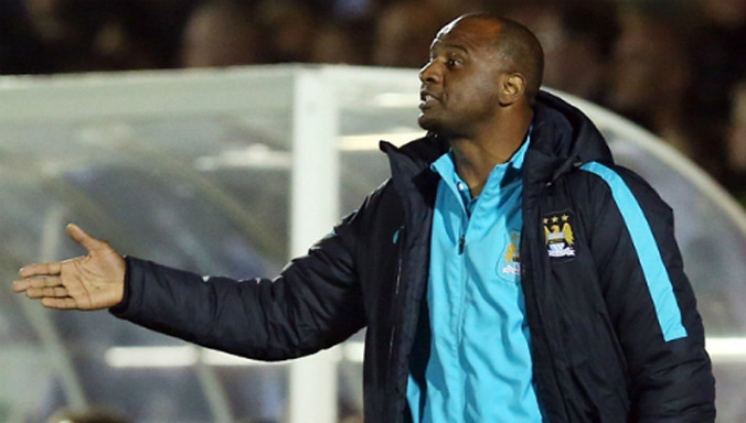 Vieira là đội trưởng Arsenal trong lần gần nhất vô địch Ngoại hạng Anh mùa 2003-2004. Ảnh: Reuters.