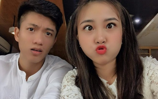 Showbiz 7/11: Phan Văn Đức và bạn gái hotgirl làm đám hỏi vào tháng sau