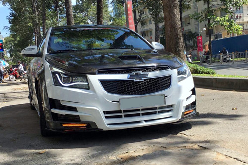 Thợ Việt độ Chevrolet Cruze theo phóng cách chiến binh robot