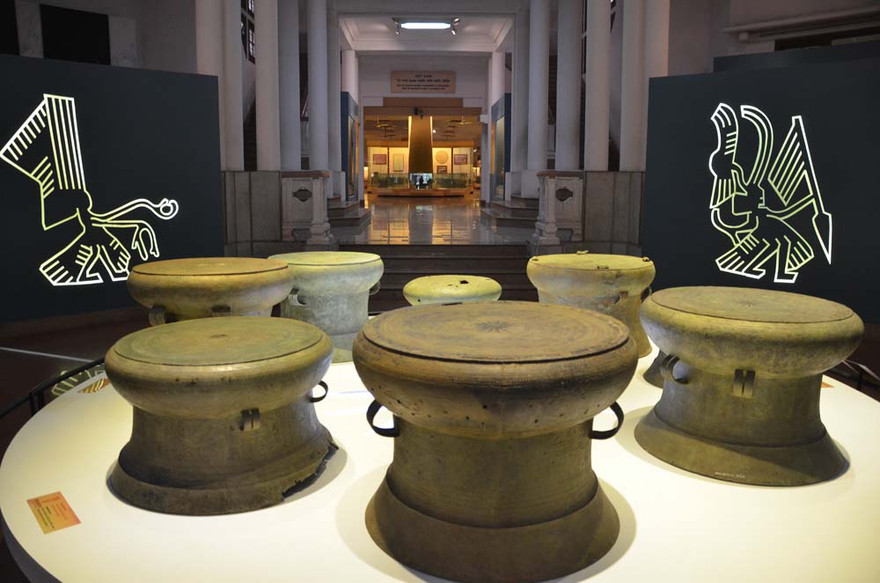 Trống đồng được trưng bày tại Bảo tàng lịch sử Quốc gia.