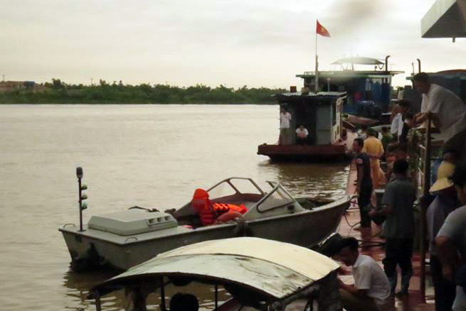 Tìm thấy nạn nhân cuối cùng trong vụ chìm tàu trên sông Hồng
