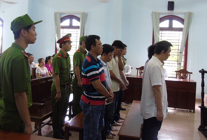 Các bị cáo tại phiên tòa. Ảnh: Kim Hà.