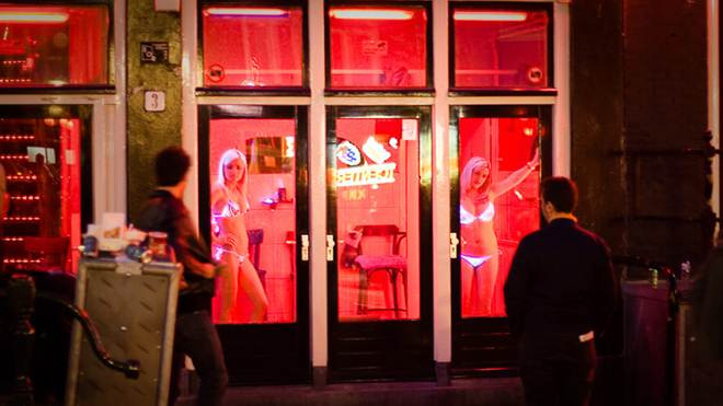 Những bí ẩn sau khu đèn đỏ Amsterdam