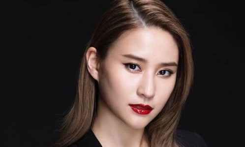 Chân dung ái nữ ‘trùm’ sòng bạc Macau hẹn hò con trai Thành Long