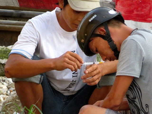 Chích ma túy, sống bầy đàn dưới gầm cầu Hải Phòng
