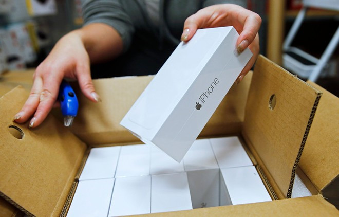 Đào hầm trộm cả kho 240 chiếc iPhone 6 