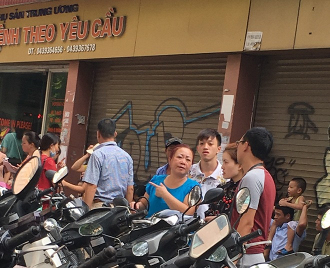 “Cò” bệnh viện công khai làm giá, thu tiền