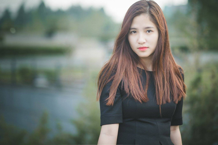 Nữ sinh ngành Dược khoe nét xuân thì trong bộ ảnh 'Em… tuổi 19'