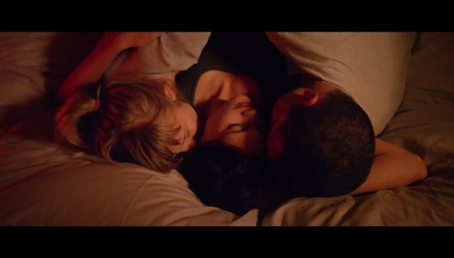 Cảnh trong phim 'Love'.