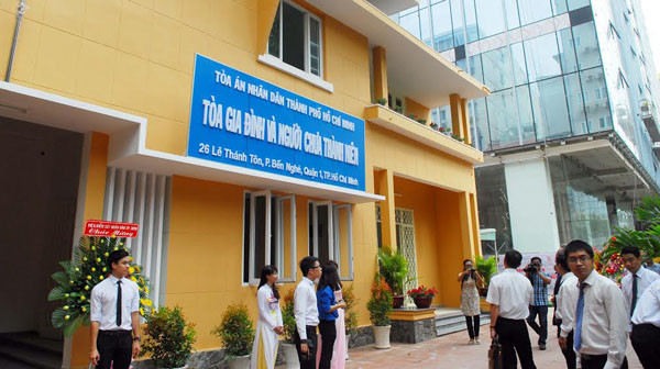 Tòa gia đình và người chưa thành niên hoạt động từ hôm nay tại 26 Lê Thánh Tôn, quận 1, TPHCM. Ảnh: Tân Châu