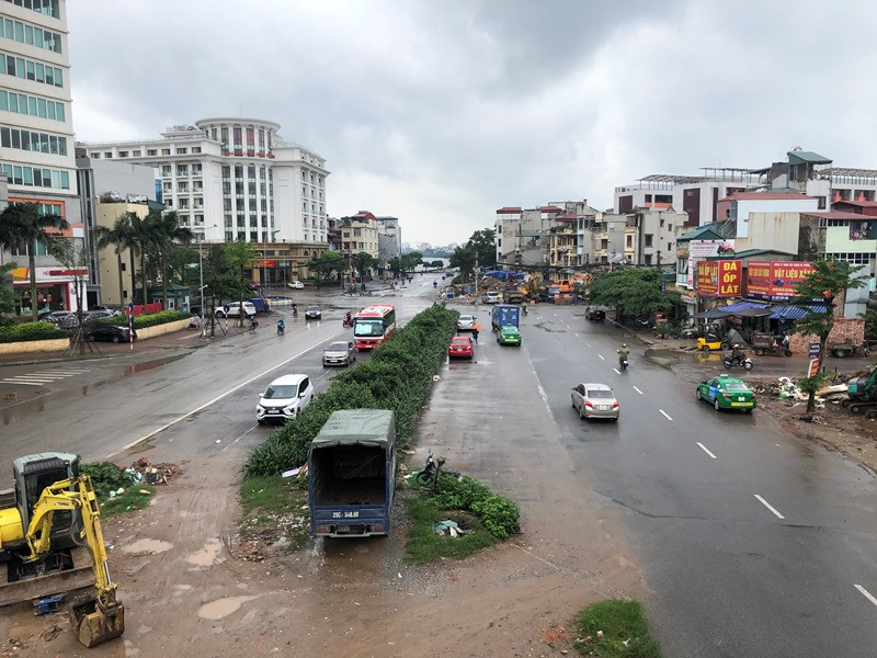 Cận cảnh 300 mét đường qua 3 nhiệm kỳ Chủ tịch Hà Nội làm chưa xong