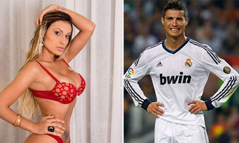 Ronaldo méo mặt vì cuốn tự truyện của Urach.