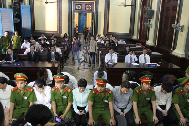  Chùm ảnh tòa tuyên án vụ xử Huyền Như
