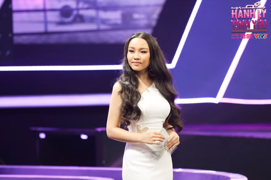 MC Phong Linh tiết lộ bí mật đời tư trong gameshow hẹn hò