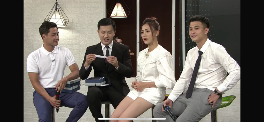 Ba diễn viên Thanh Sơn, Phương Oanh và Huỳnh Anh phải nhập vai diễn cảnh cầu hôn dưới tháp Eiffel