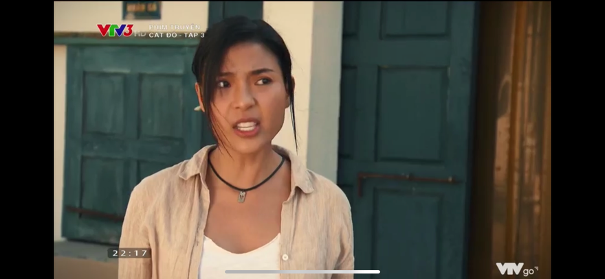 Nhớ (Thúy Diễm) thẳng tay cho vợ của Hai Ngò cái bạt tai