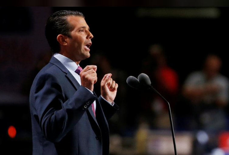 Con trai cả của Tổng thống Mỹ Donald Trump, Donald Trump Jr., đang vướng vào lùm xùm lớn liên quan đến Nga. Ảnh: Reuters