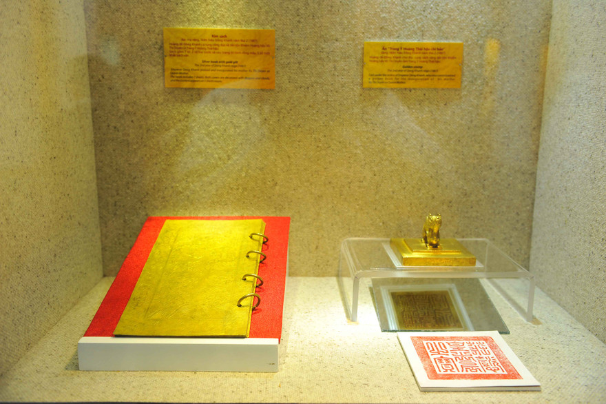 Cận cảnh bảo vật hoàng cung triều Nguyễn