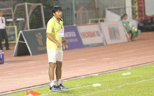 Nếu rời SHB Đà Nẵng sớm hơn, có khi bây giờ người ngồi ghế HLV đội tuyển Việt Nam là Lê Huỳnh Đức chứ không phải Park Hang Seo. Ảnh: Trọng Vũ.