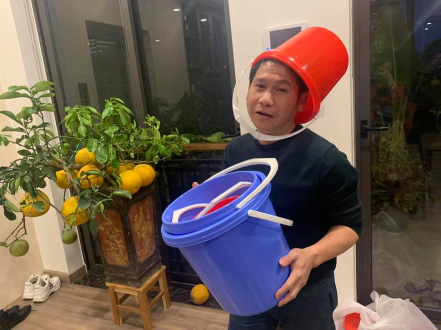 Ca sĩ Trọng Tấn được tặng xô vì huỷ sô vào phút chót