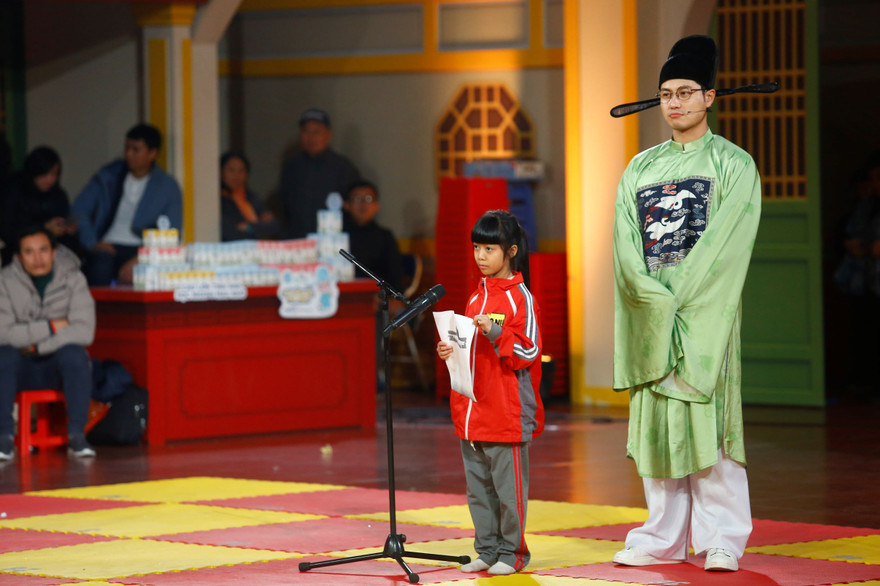 Diễn viên Thanh Sơn làm người dẫn chương trình "Trạng nguyên nhí"