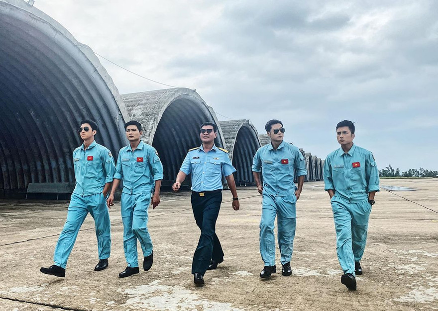 Phim Tết "Yêu hơn cả bầu trời" do đạo diễn Khải Anh thực hiện