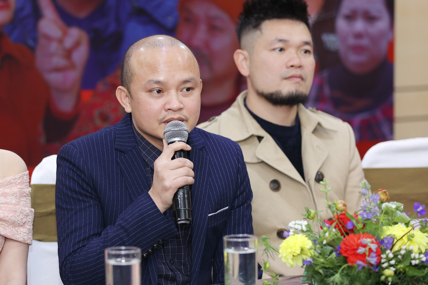 Nghệ sĩ Xuân Nghĩa ra mắt hai phim hài Tết