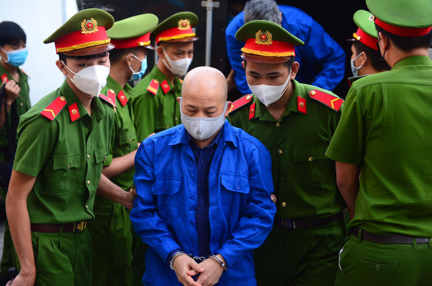 Ông Đinh Ngọc Hệ tại phiên tòa sơ thẩm hồi giữ tháng 12/2020.