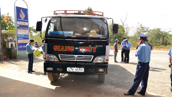 Hiện trường chiếc xe vi phạm.