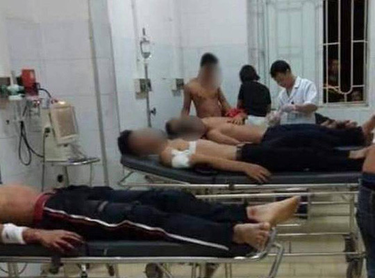 Cảnh tượng nhiều thanh niên bị thương phải nhập viện điều trị sau màn hỗn chiến