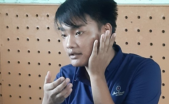 Sau khi gây án Hà bỏ về nhà thì được gia đình đưa đến cơ quan công an.