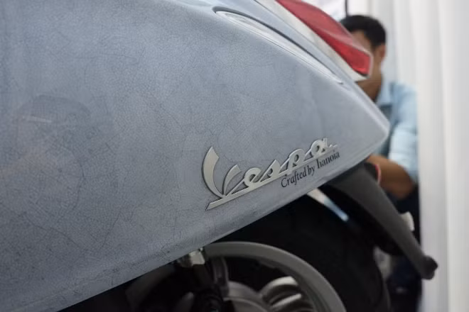 Sắp đấu giá Vespa sơn mài ‘độc nhất vô nhị’