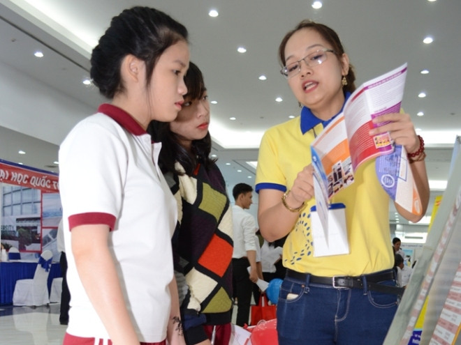 Trường Đại học Mở TPHCM sẽ trao học bổng cho sinh viên 6 tỉnh miền Trung