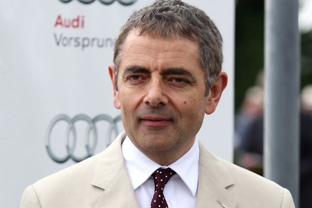 Tài tử Rowan Atkinson bị đồn qua đời.