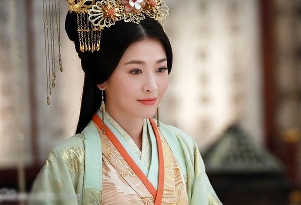 Lệ Kỳ, gương mặt sáng giá của điện ảnh Hong Kong.