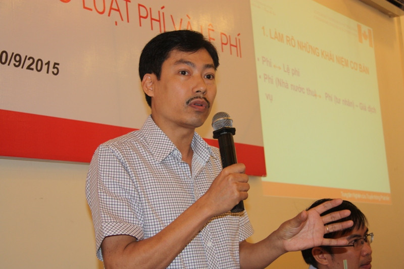 PGS.TS Lê Xuân Trường đề nghị dự thảo Luật phí lệ phí nên giữ học phí bậc phổ thông. Ảnh: Dũng Nguyễn.