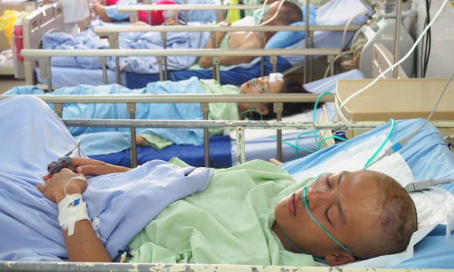 Anh Tân Khoa bị chấn thương sọ não đang điều trị tại bệnh viện.