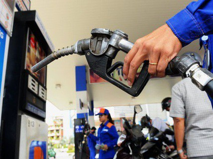 Giá xăng tiếp tục được điều chỉnh giảm từ 15h hôm nay, 14/2