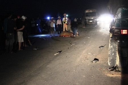 Hiện trường vụ tai nạn giao thông nghiêm trọng.