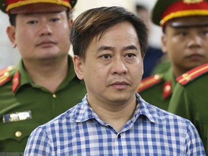 Ông Phan Văn Anh Vũ trong một phiên tòa