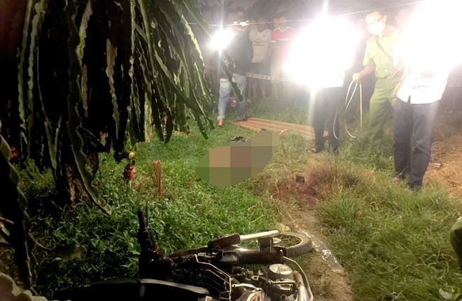 Cơ quan chức năng khám nghiệm hiện trường vụ án