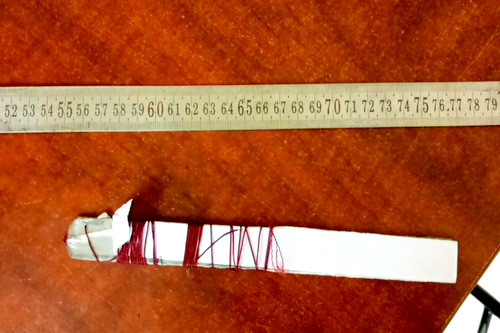 Dụng cụ nhóm trộm dùng để lấy tiền trong hòm công đức