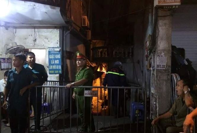 Cơ quan chức năng phong tỏa khu vực xảy ra cháy.