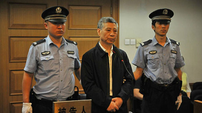 Ông Song hầu tòa hôm 25/5. Ảnh: Weibo.