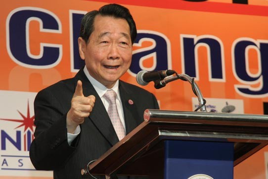 Tỷ phú Dhanin Chearavanont là chủ tịch kiêm CEO của C.P Group.
