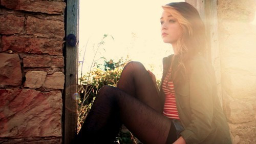 Đừng yêu như tôi, khổ lắm em…