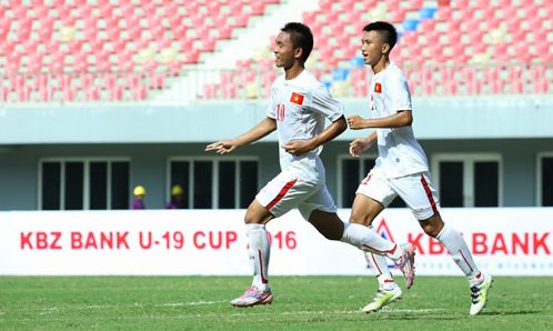  Trần Thành (số 10) cùng các đồng đội đã có khởi đầu thuận lợi. Ảnh: MFF.