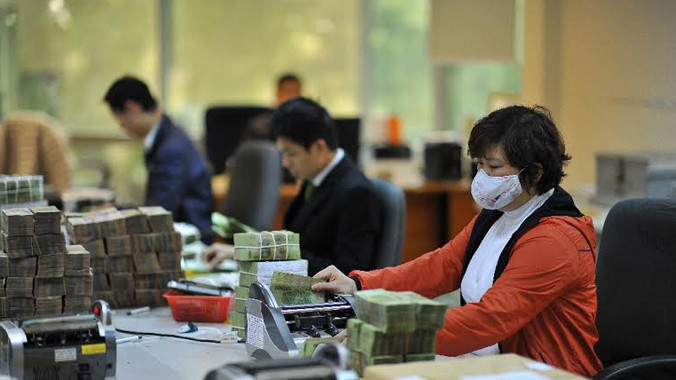 Kiểm đếm tiền để tiếp quỹ ATM