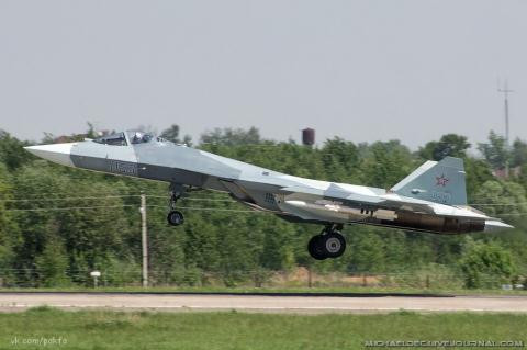 Sức mạnh kinh hoàng của Tiêm kích T-50 