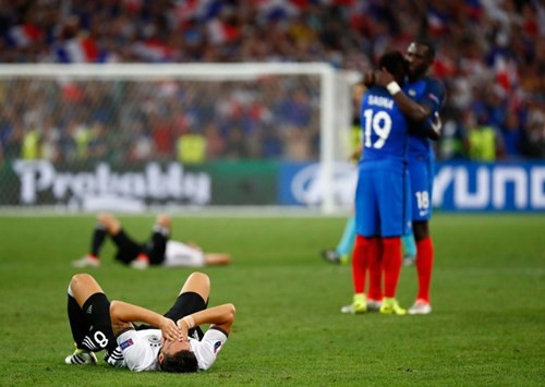 Những cuộc thượng đài trên đỉnh cao danh vọng không thương xót bất cứ sai lầm nào.